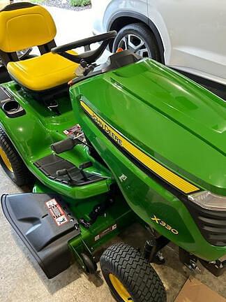 Image of John Deere X330 equipment image 1