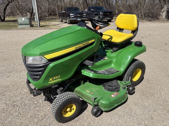 Image of John Deere X350 equipment image 4