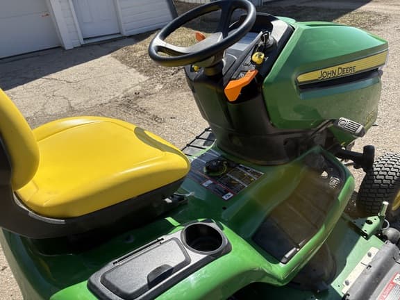 Image of John Deere X350 equipment image 4