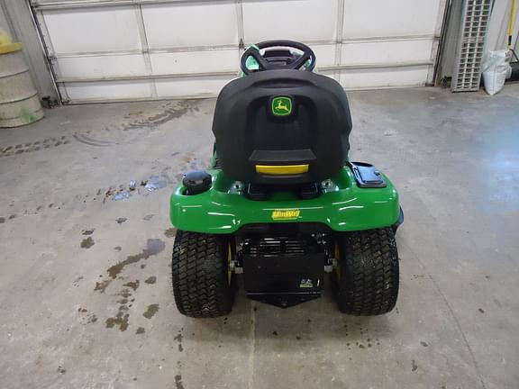 Image of John Deere X350 equipment image 3