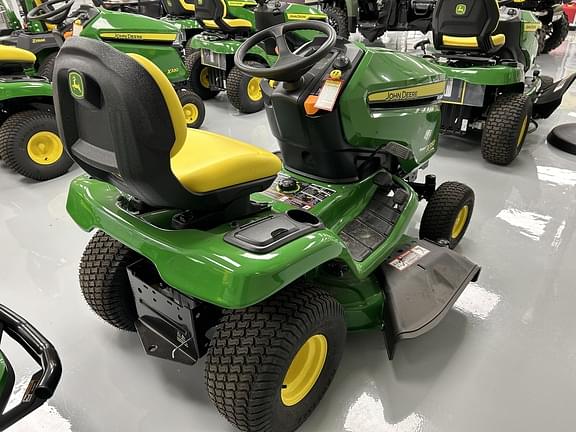 Image of John Deere X350 equipment image 4