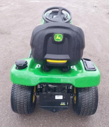 Image of John Deere X350 equipment image 3