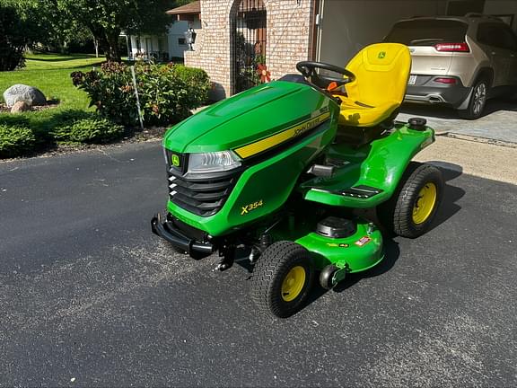 Image of John Deere X354 equipment image 1