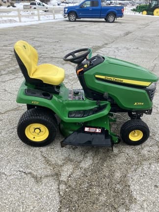 Image of John Deere X354 equipment image 4