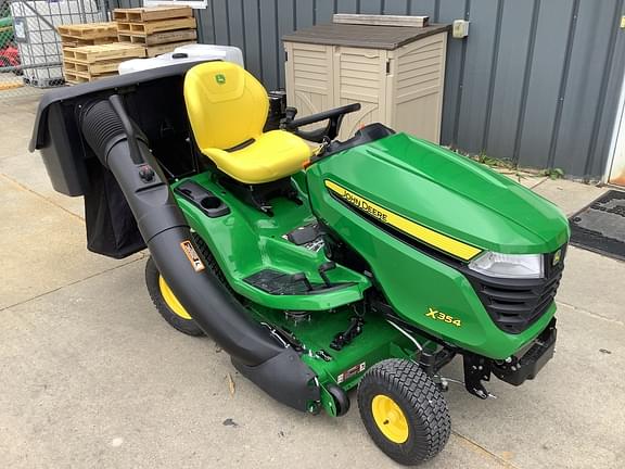 Image of John Deere X354 equipment image 1