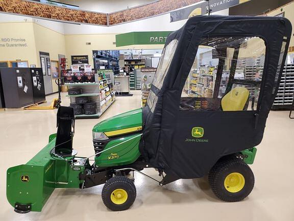 Image of John Deere X370 equipment image 2