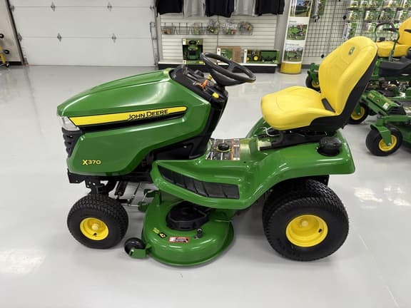 Image of John Deere X370 Primary image