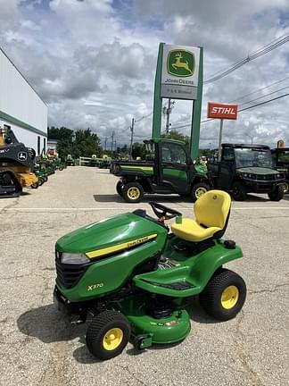 Image of John Deere X370 Primary image