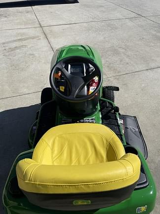 Image of John Deere X370 equipment image 4