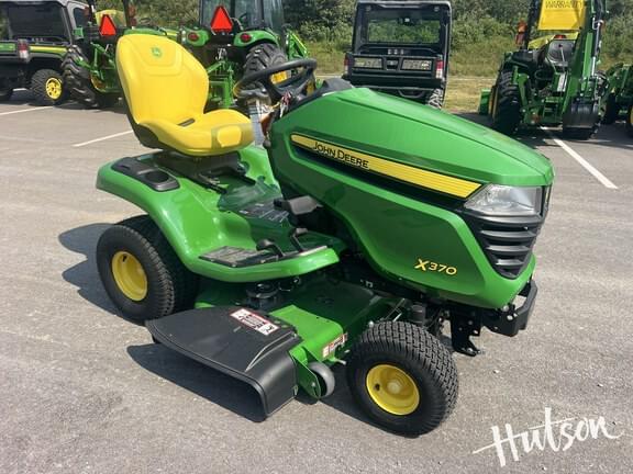 Image of John Deere X370 Primary image