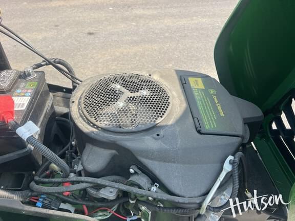Image of John Deere X370 equipment image 4