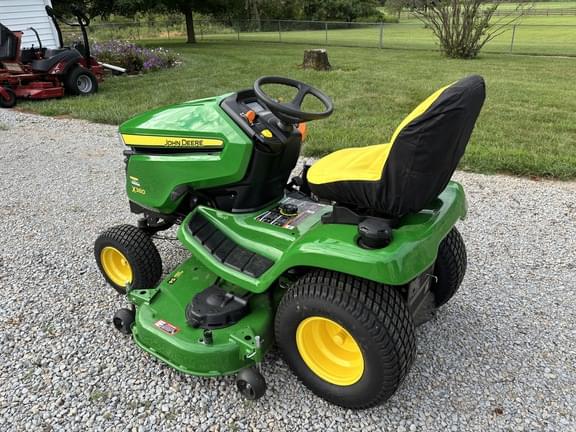 Image of John Deere X380 equipment image 1