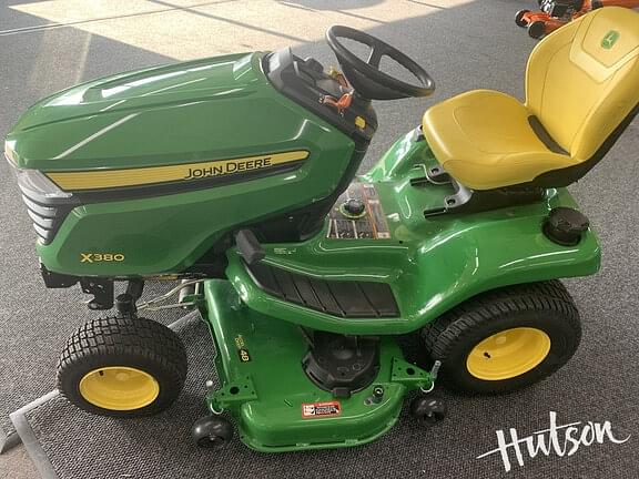 Image of John Deere X380 equipment image 1