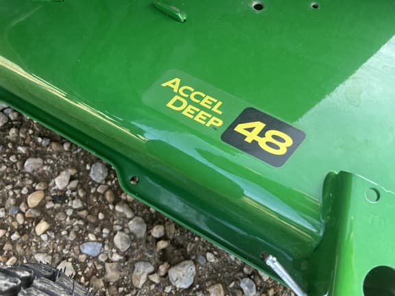 Image of John Deere X380 equipment image 3