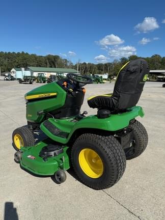 Image of John Deere X380 equipment image 3