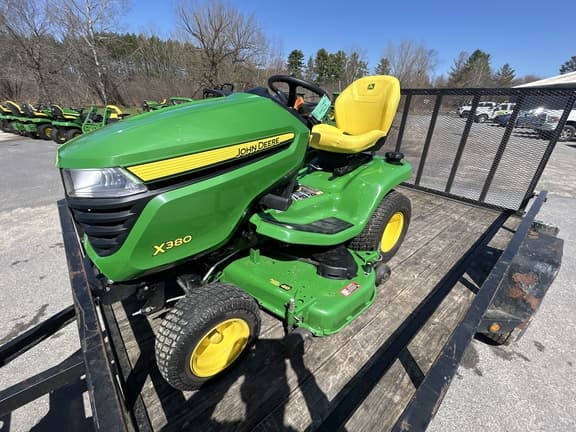 Image of John Deere X380 equipment image 3
