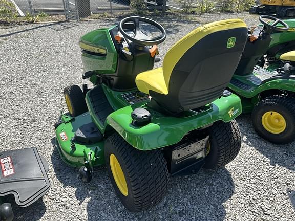 Image of John Deere X380 equipment image 2