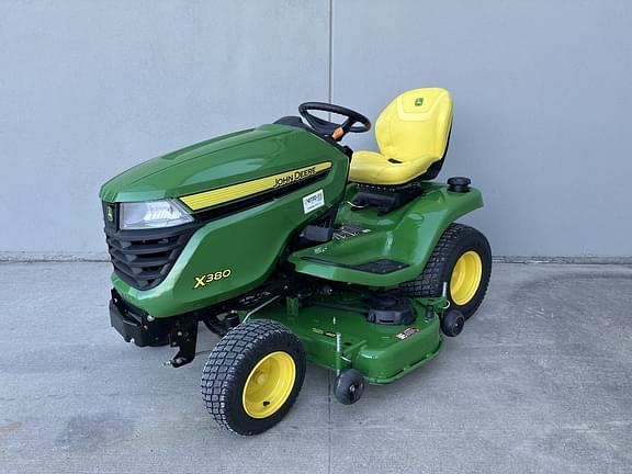 Image of John Deere X380 equipment image 1