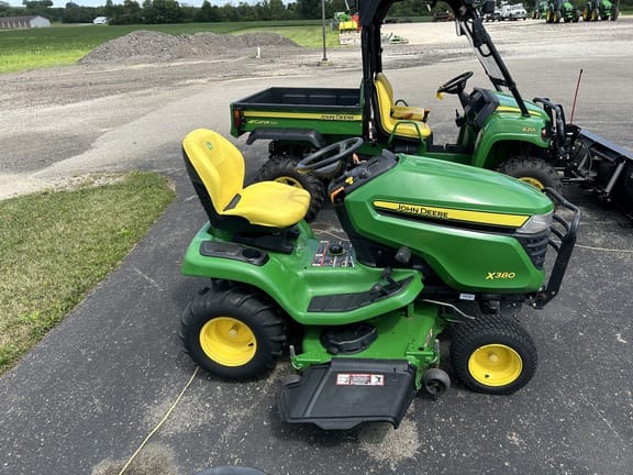 2023 John Deere X380 Equipment Image0