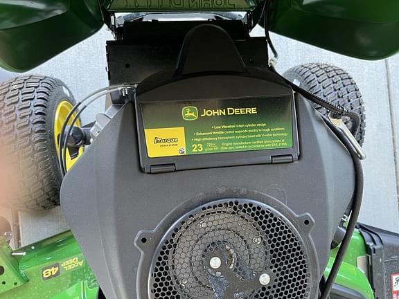 Image of John Deere X380 equipment image 3