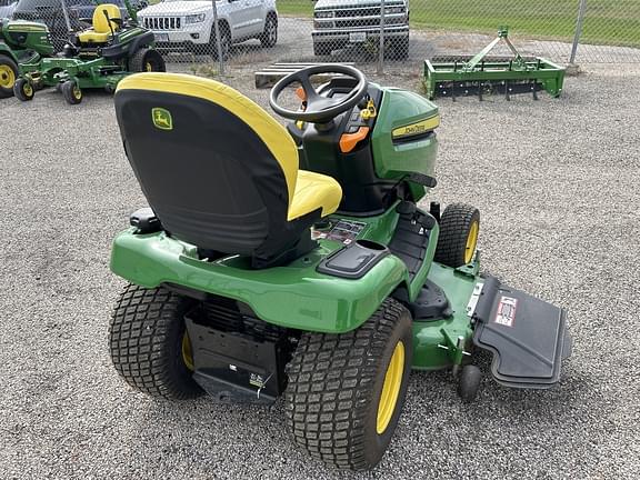 Image of John Deere X380 equipment image 4