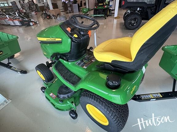 Image of John Deere X380 equipment image 2