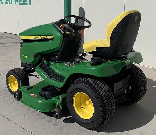 Image of John Deere X380 equipment image 4