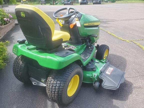 Image of John Deere X380 equipment image 1
