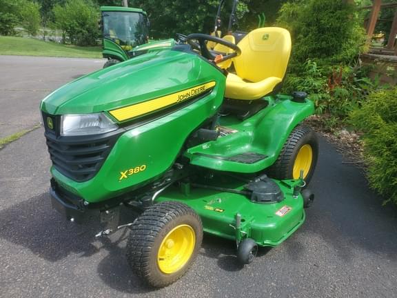 Image of John Deere X380 equipment image 4