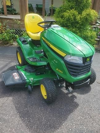Image of John Deere X380 equipment image 4