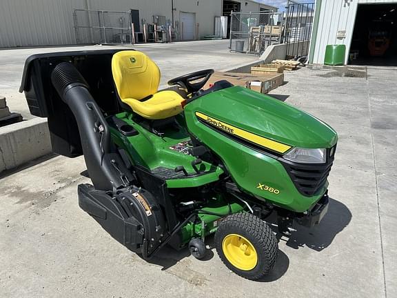 Image of John Deere X380 equipment image 2
