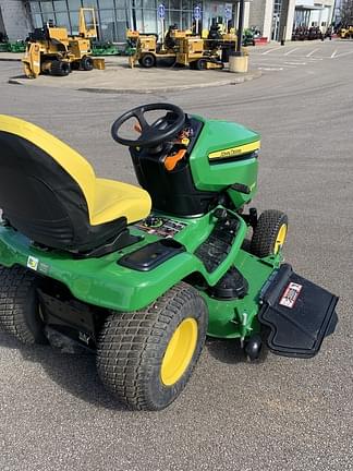 Image of John Deere X380 equipment image 2