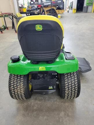 Image of John Deere X380 equipment image 3