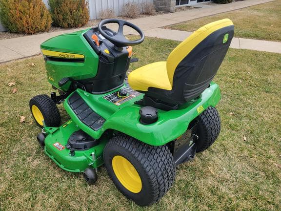 Image of John Deere X380 equipment image 2