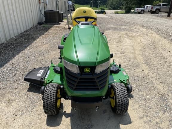Image of John Deere X380 equipment image 2