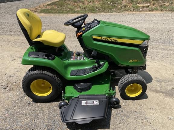 Image of John Deere X380 equipment image 1