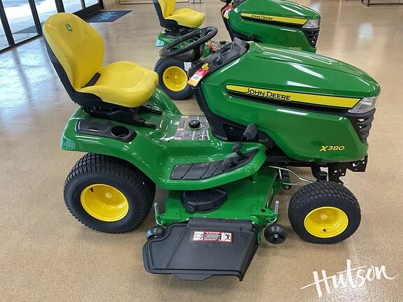 Image of John Deere X380 equipment image 3