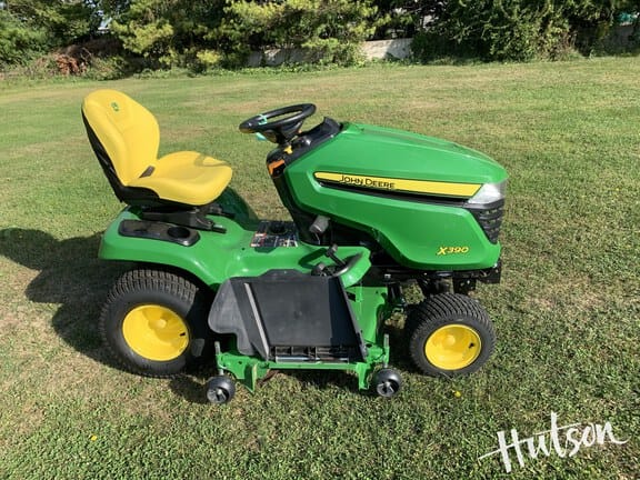 2024 John Deere X390 Equipment Image0