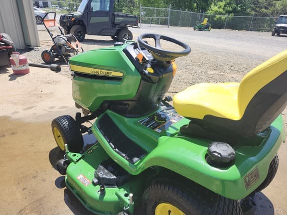 Image of John Deere X390 equipment image 4