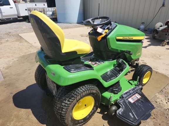 Image of John Deere X390 equipment image 3