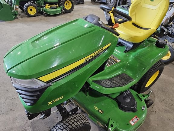 2024 John Deere X390 Equipment Image0