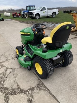 Image of John Deere X390 equipment image 4