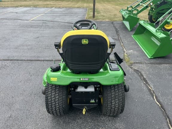 Image of John Deere X390 equipment image 2