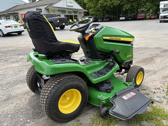 Image of John Deere X390 equipment image 4