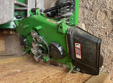 Image of John Deere X390 equipment image 3