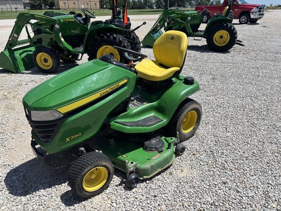 2024 John Deere X390 Equipment Image0
