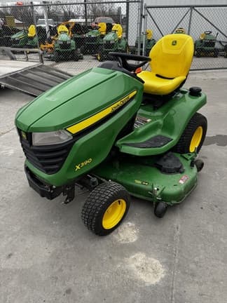 Image of John Deere X390 equipment image 2
