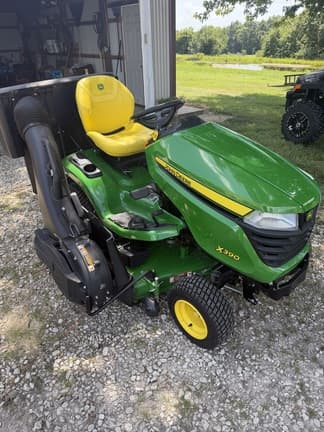 Image of John Deere X390 equipment image 4