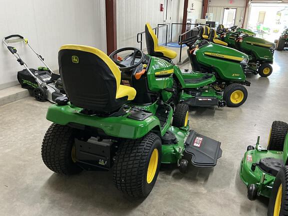 Image of John Deere X390 equipment image 1