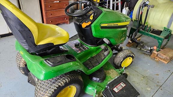 Image of John Deere X390 Image 0